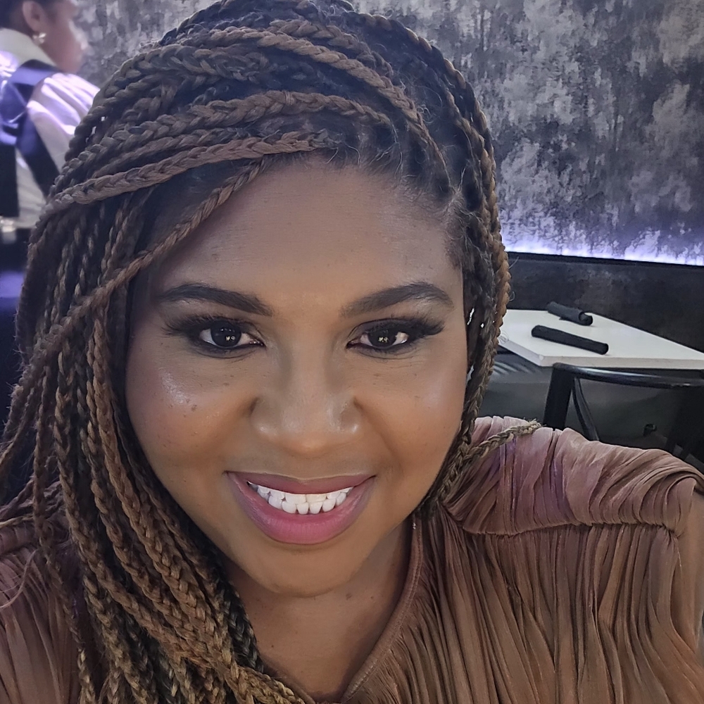 Meet your Posher, Sabrina